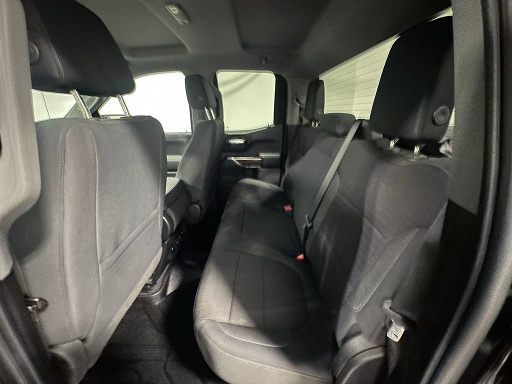 Used 2019 BLACK Chevrolet RST image 20