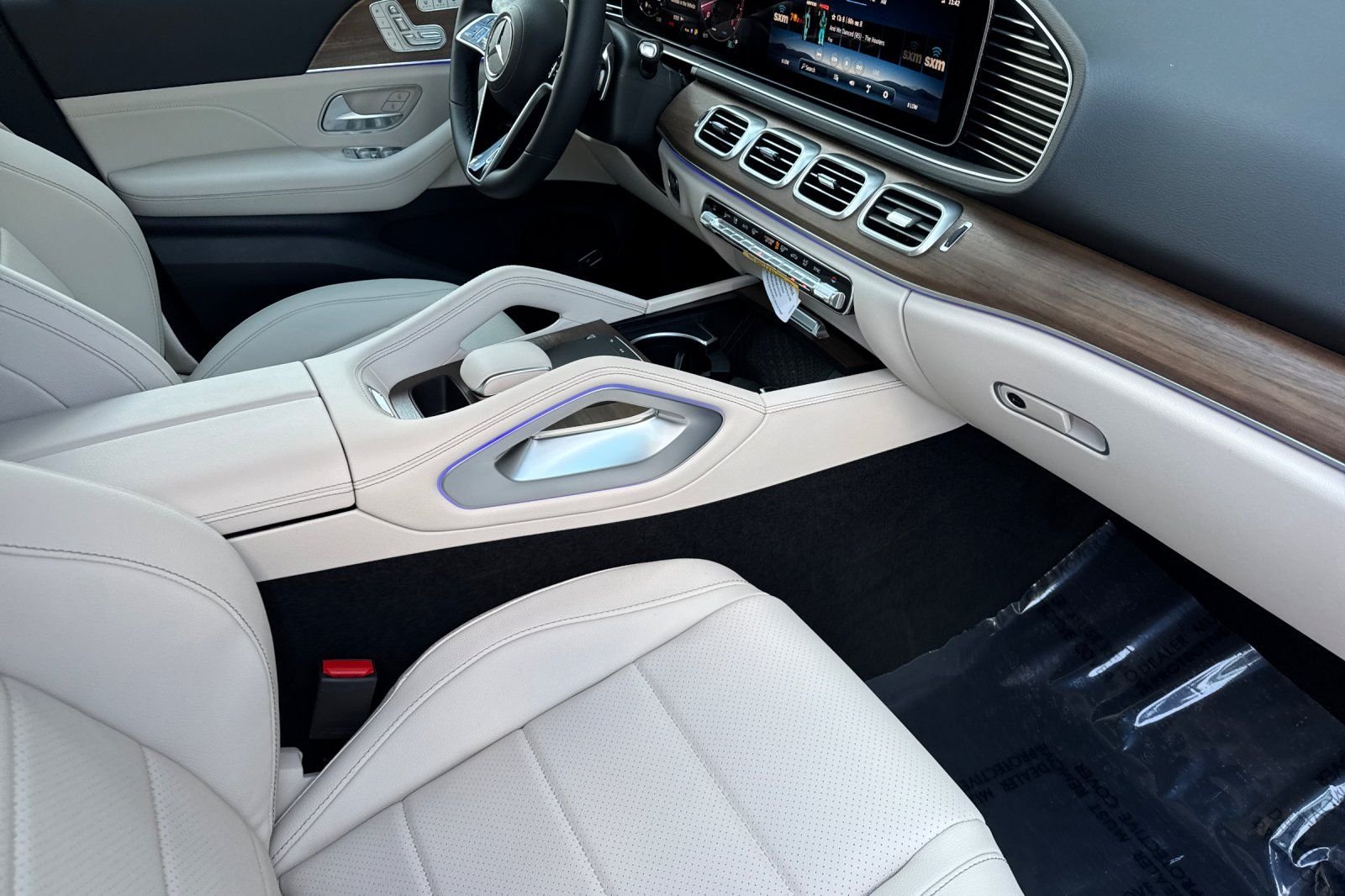 New 2026 Polar White Mercedes-Benz GLE 350 image 9