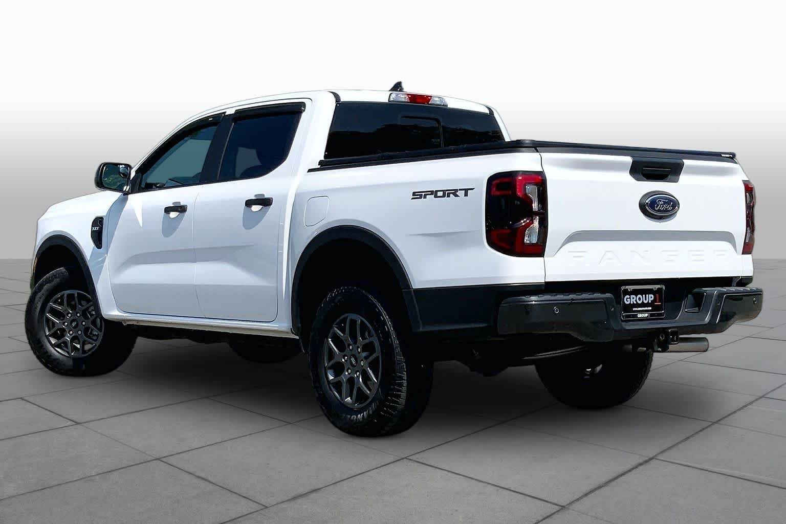 Used 2025 Oxford White Ford XLT image 12