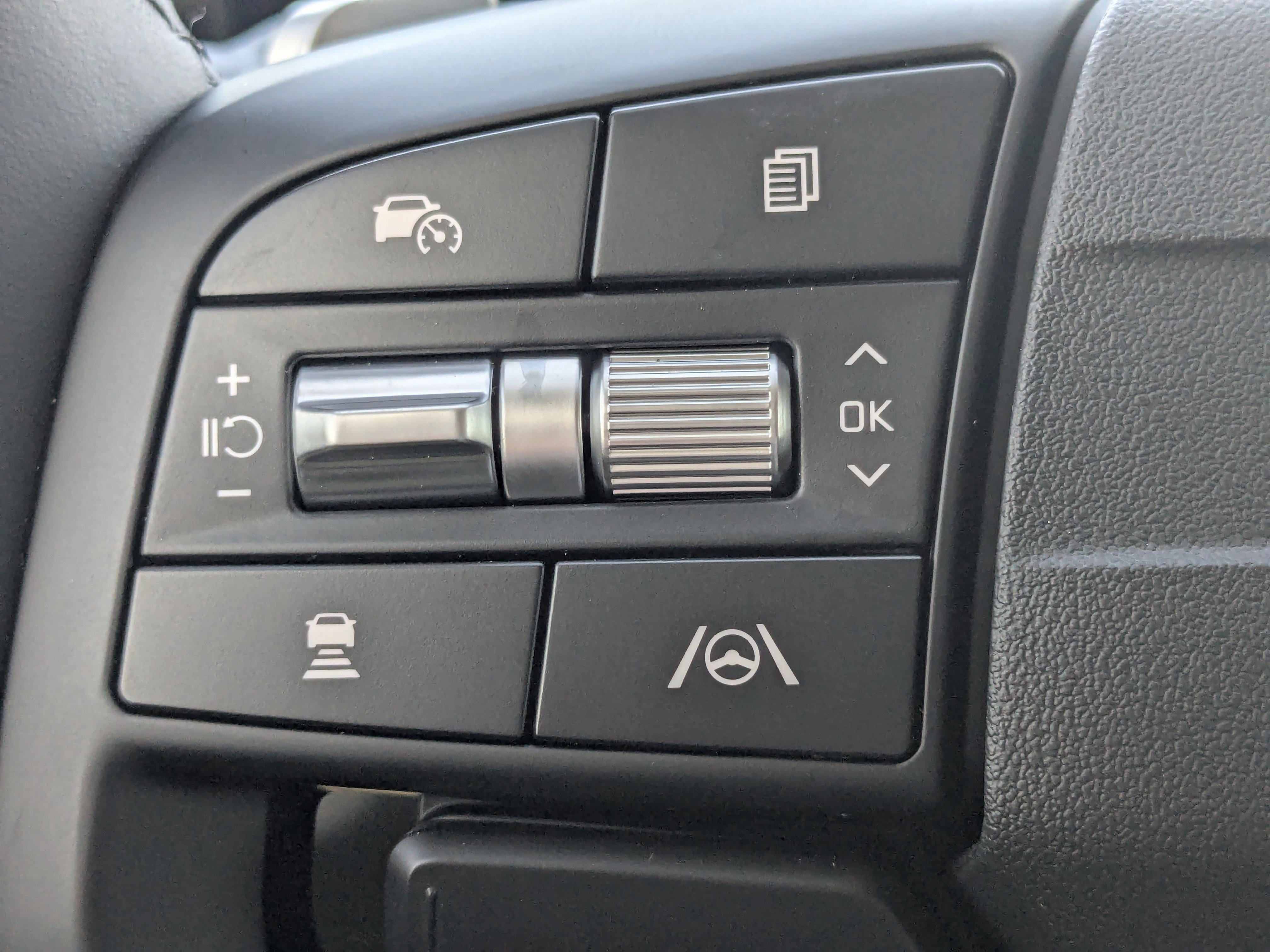 New 2026 Gravity Gray Kia SX Prestige image 35