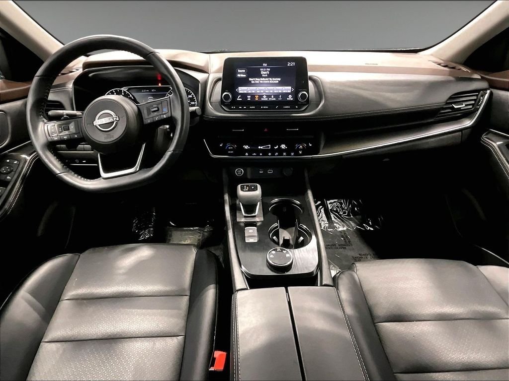 Used 2023 Gray Nissan SV image 16