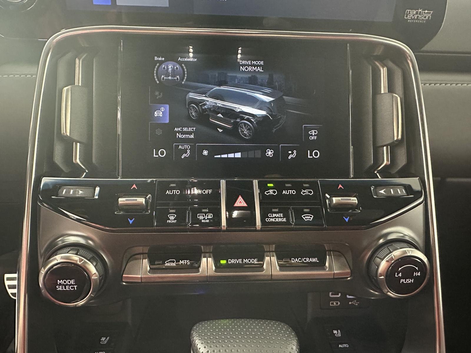 Used 2024 Ultra White Lexus LX 600 F SPORT image 19