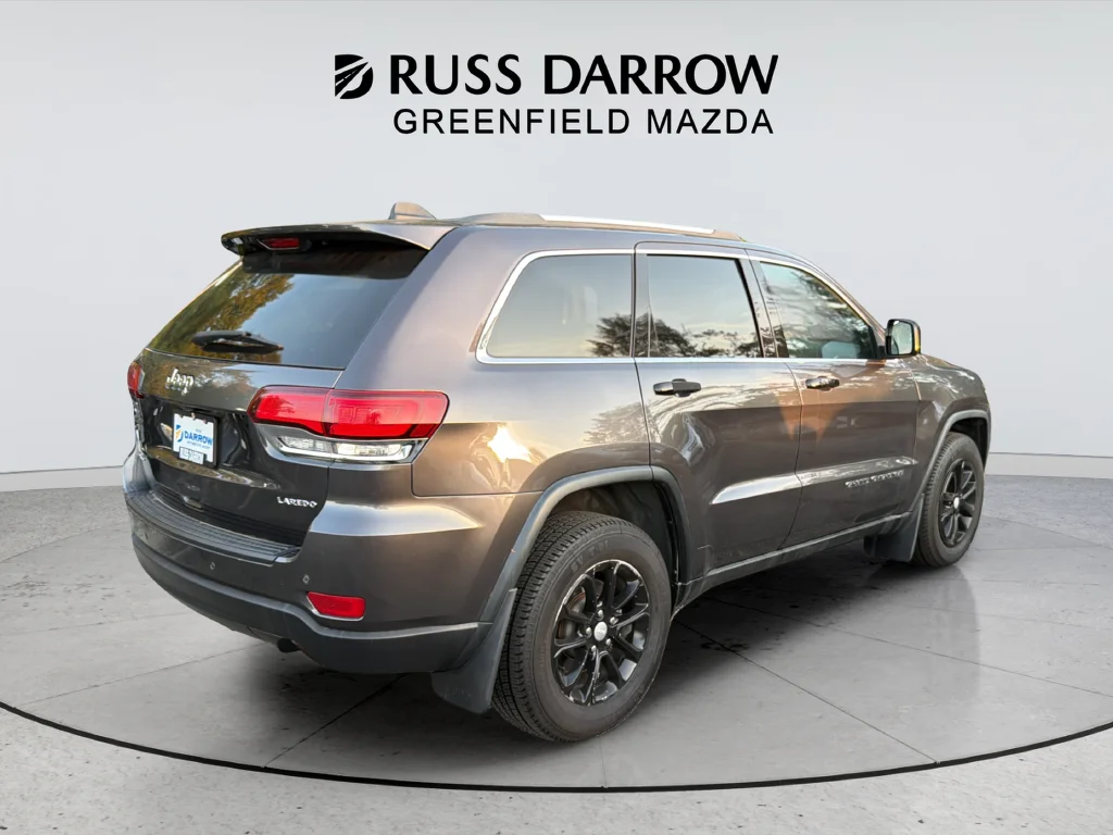 Used 2021 Gray Jeep Laredo X image 5