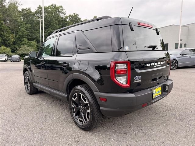Used 2022 Black Ford Outer Banks image 5
