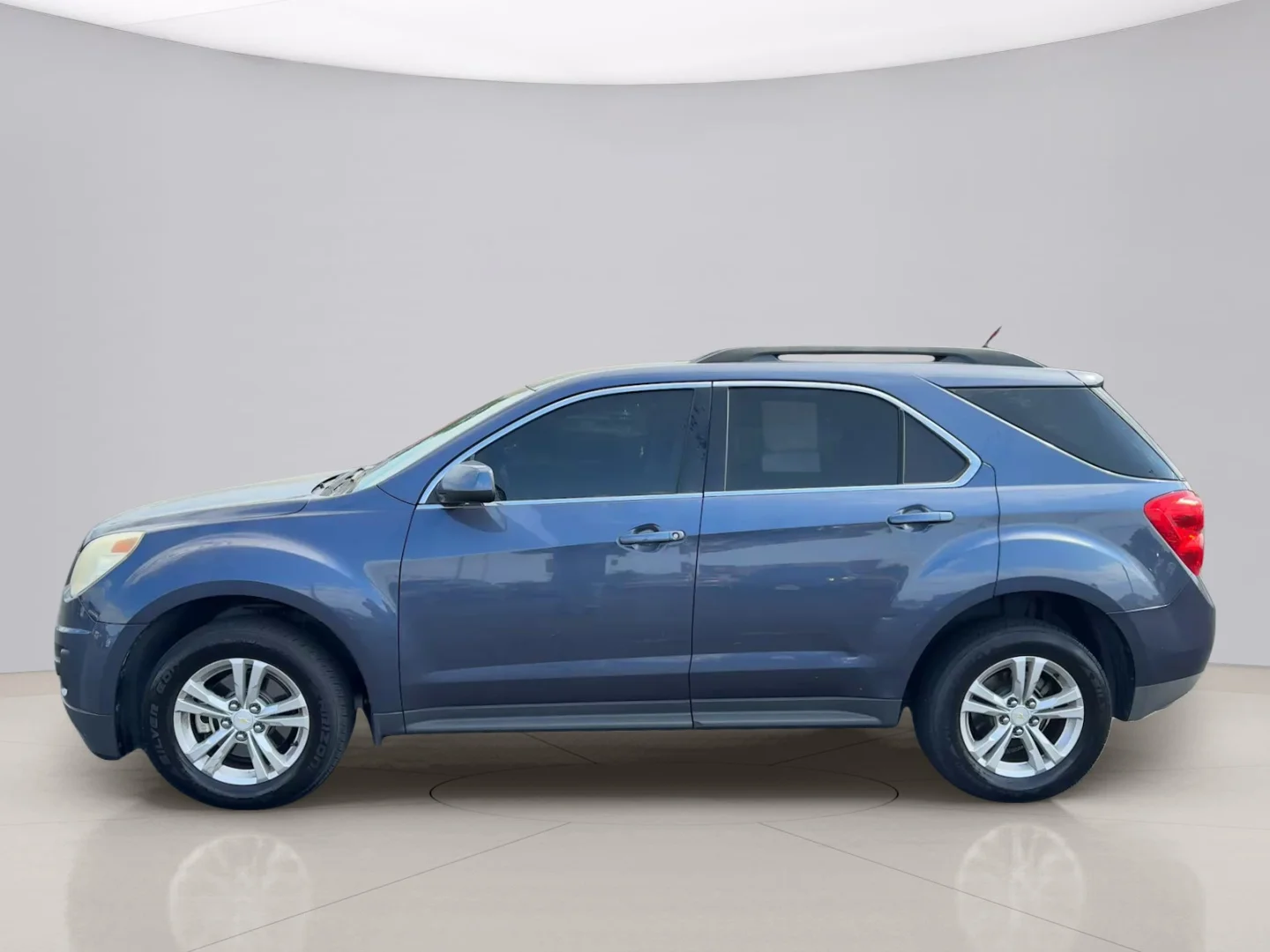 Used 2014 Gray Chevrolet LT image 2