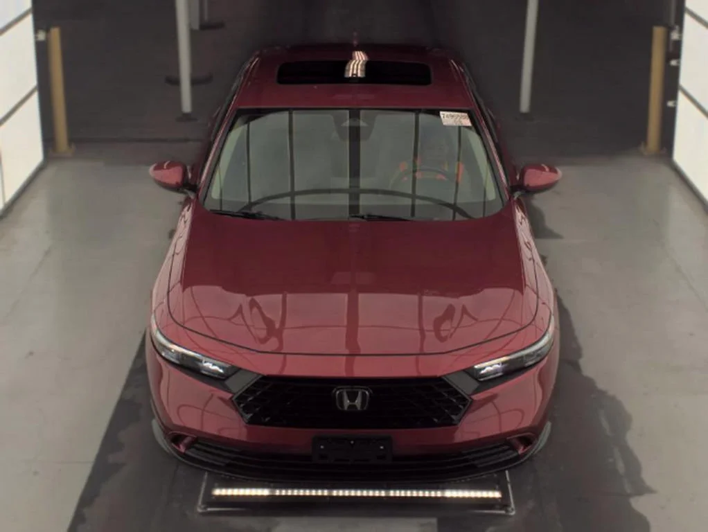 Used 2024 Red Honda EX image 3