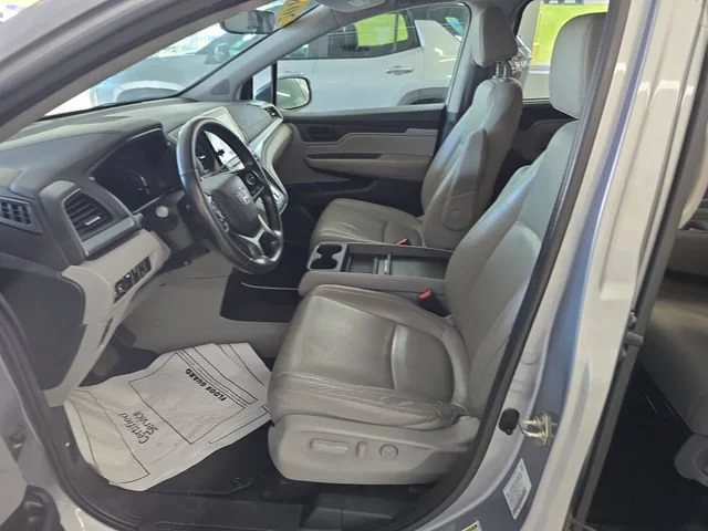 Used 2019 Silver Honda EX-L image 15