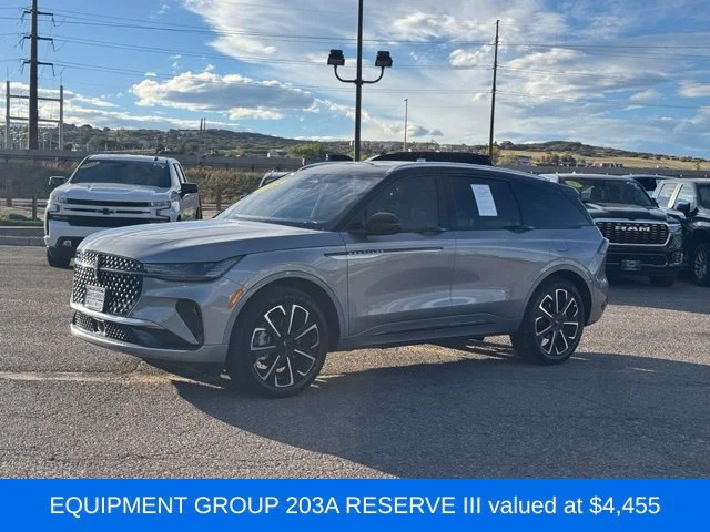 Used 2025 Gray Lincoln Reserve image 3