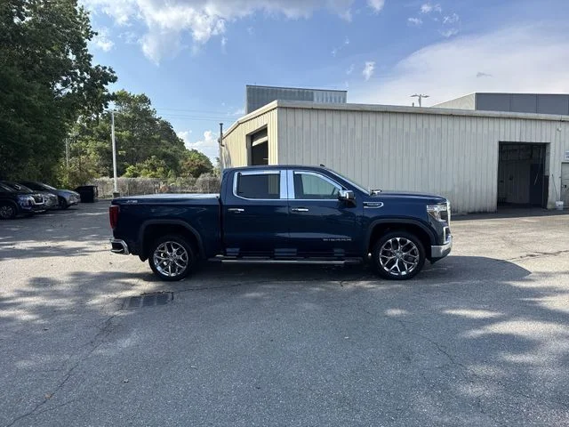 Used 2019 Blue GMC SLT image 4