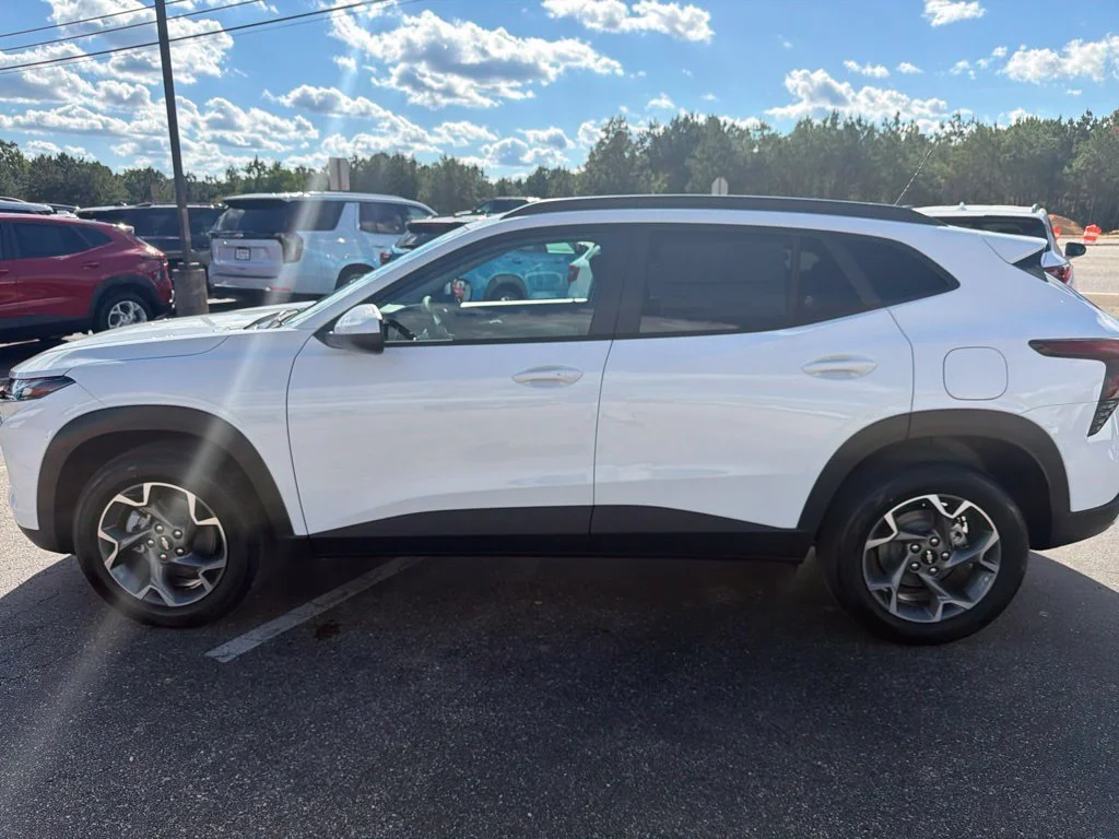 New 2026 Summit White Chevrolet LT image 2
