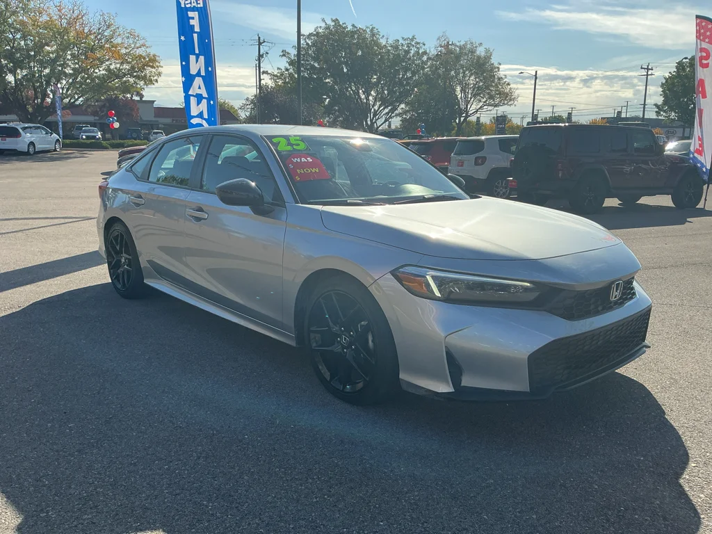 Used 2025 SOLAR SILVER METALLIC Honda Sport image 3