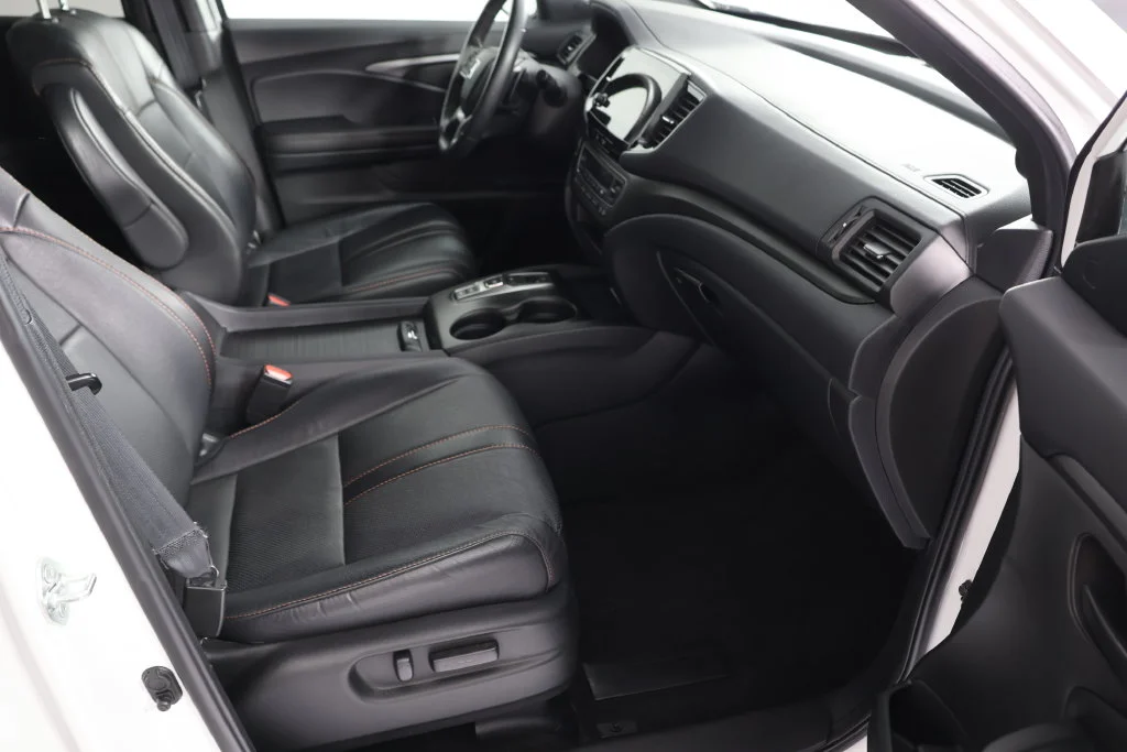 Used 2022 Platinum White Pearl Honda TrailSport image 26