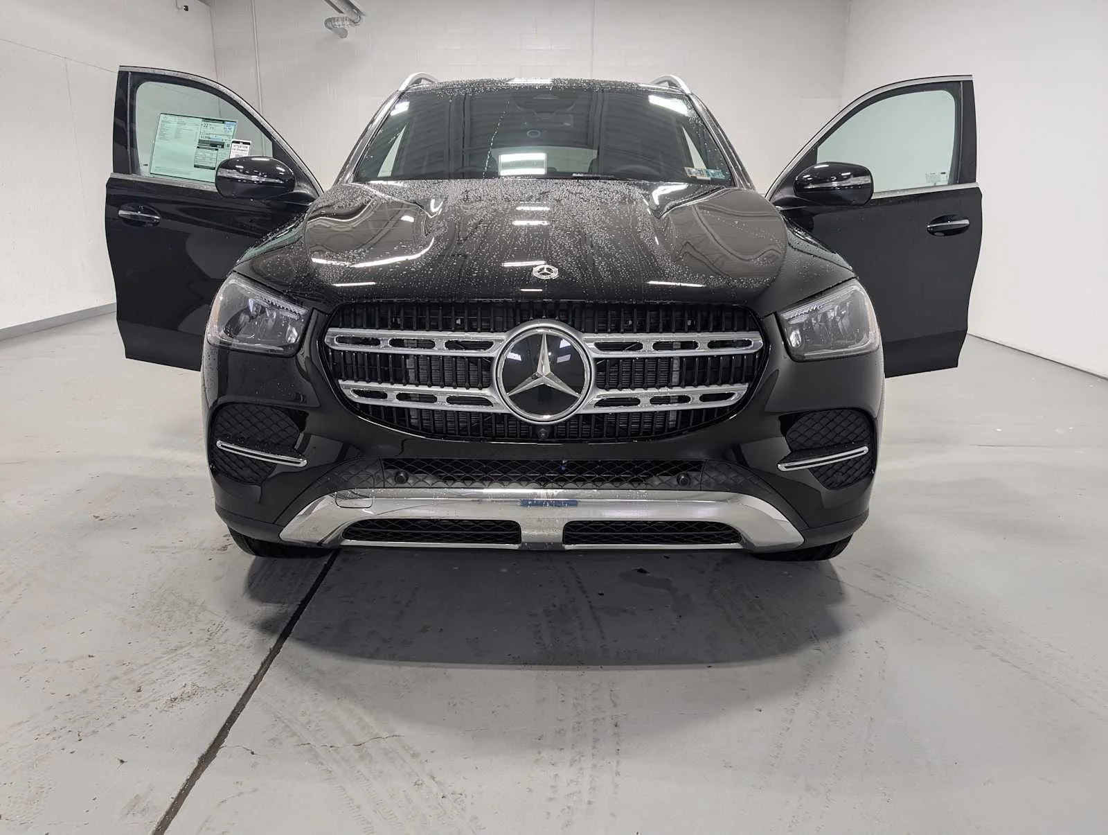 Used 2026 Obsidian Black Metallic Mercedes-Benz GLE 350 image 11