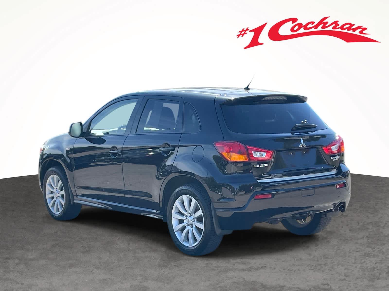 Used 2011 Labrador Black Pearl Mitsubishi SE image 14