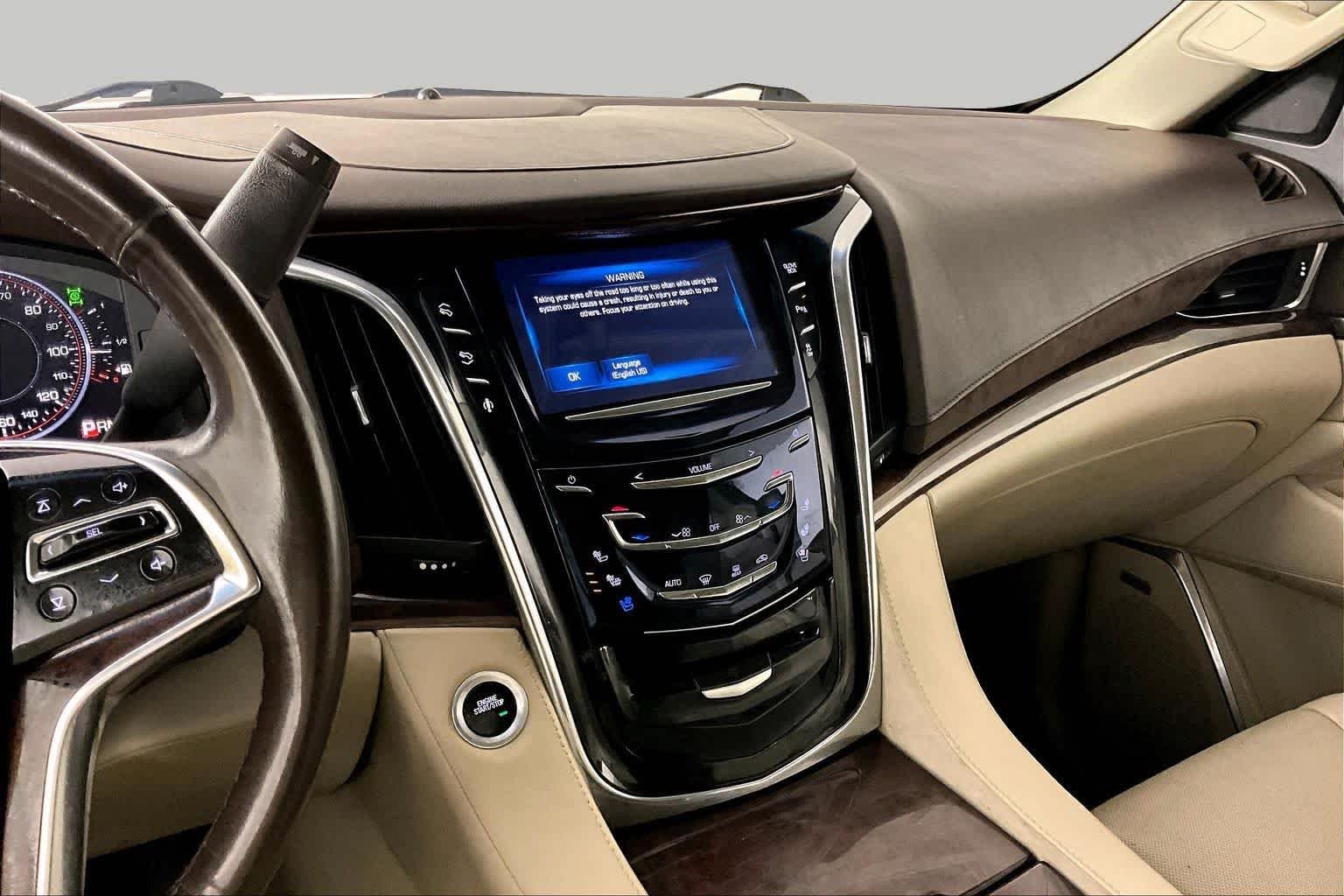 Used 2015 White Diamond Tricoat Cadillac Standard image 7