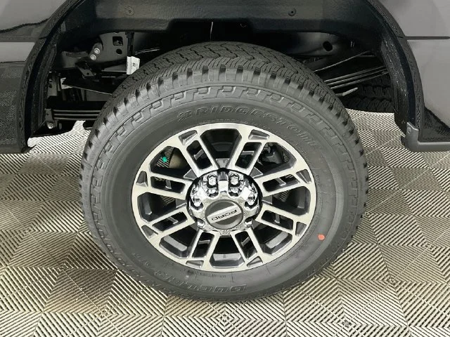 New 2026 Black Ford Platinum image 23