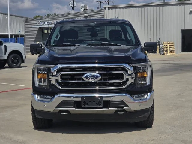 Used 2021 Blue Metallic Ford XLT image 3
