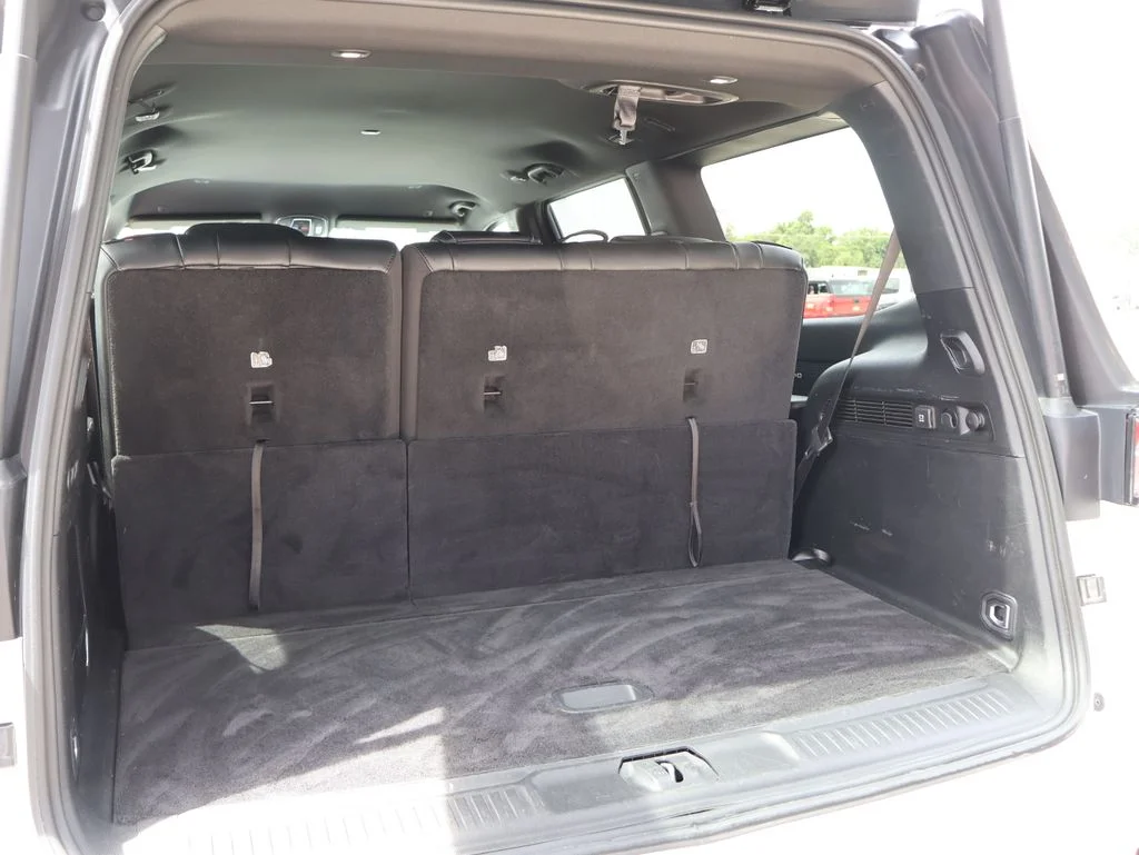 Used 2024 White Jeep Series II image 16