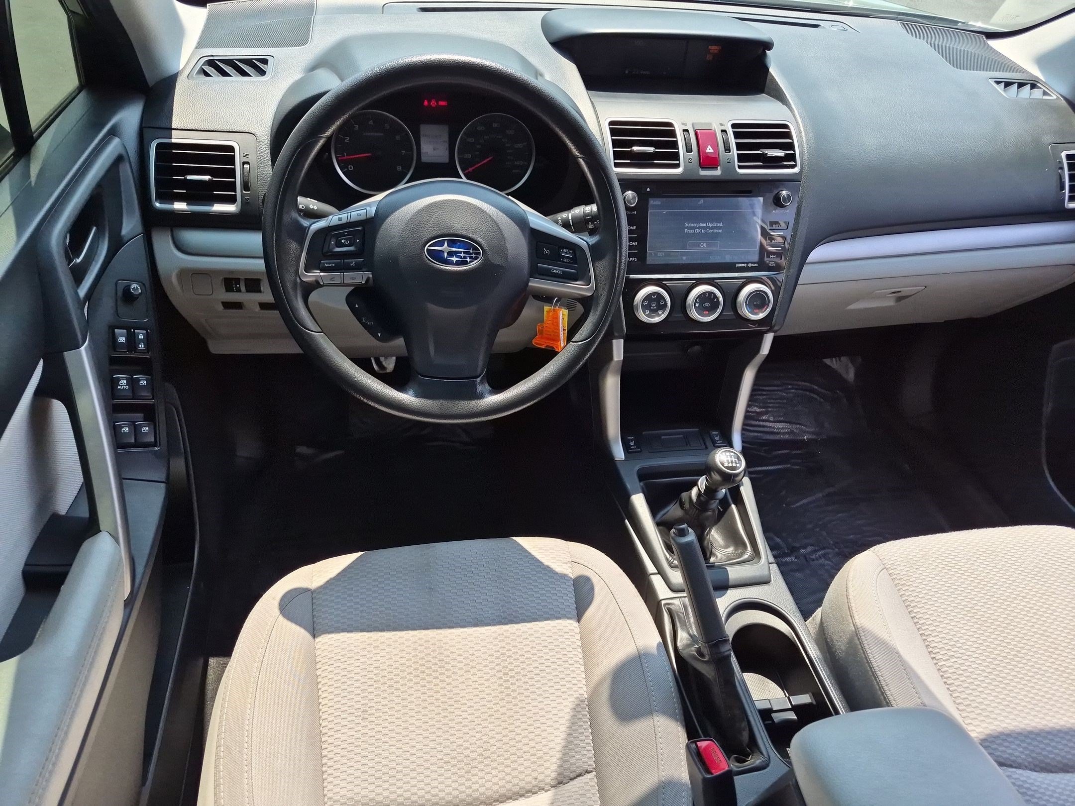 Used 2016 Jasmine Green Metallic Subaru 2.5i Premium image 27