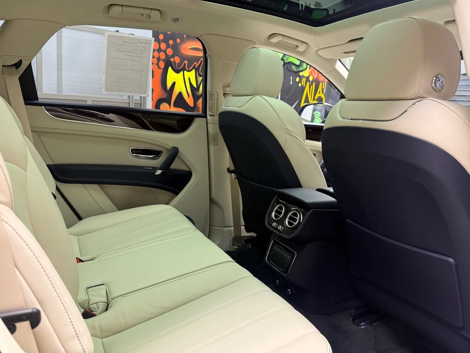 Used 2019 Dk. Blue Bentley V8 image 30
