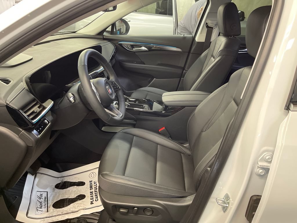 Used 2026 Summit White Buick Preferred image 14
