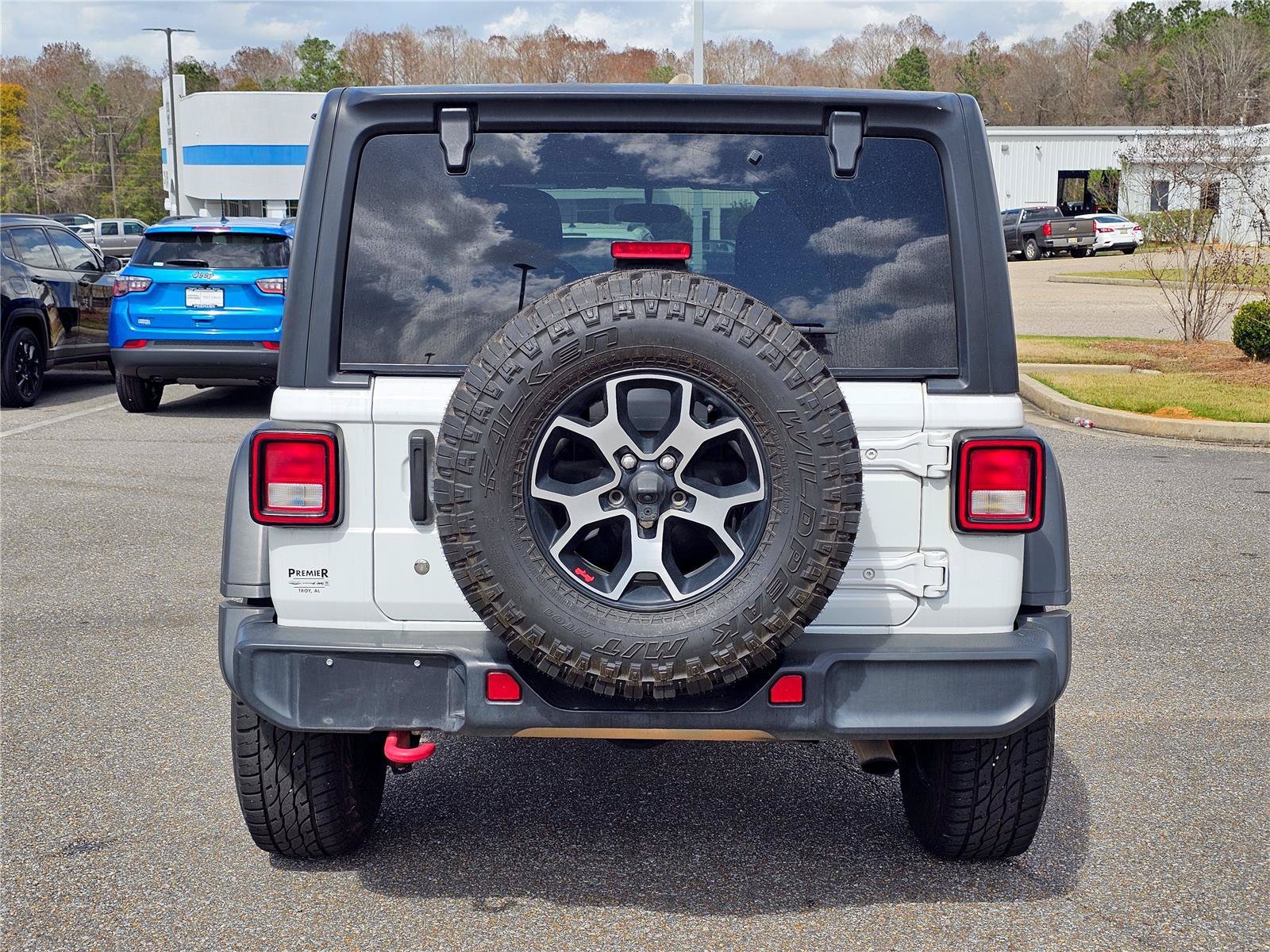 Used 2020 Bright White Clearcoat Jeep Rubicon image 11