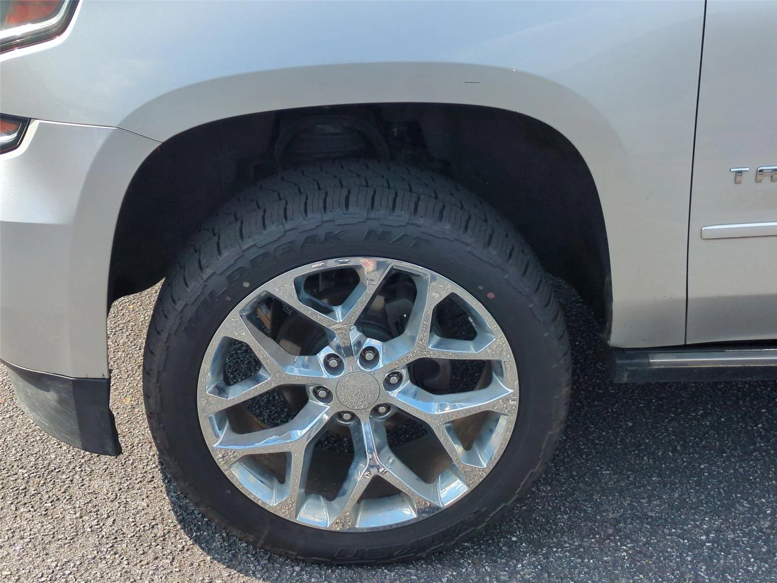 Used 2016 Silver Ice Metallic Chevrolet LTZ image 10