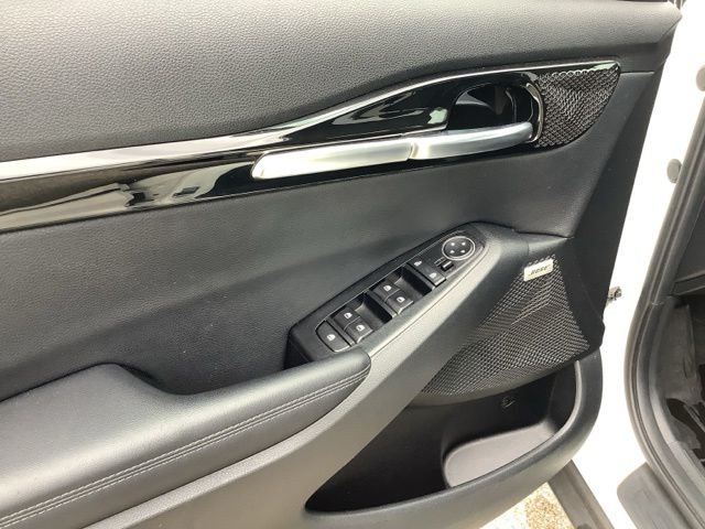 Used 2023 Snow White Pearl Kia SX image 15