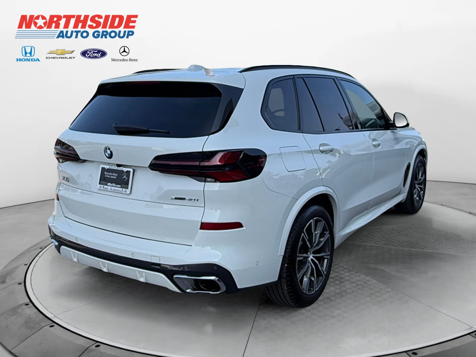 Used 2026 Alpine White BMW xDrive40i image 7