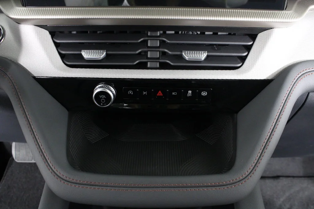 New 2027 Black Ford Active image 29