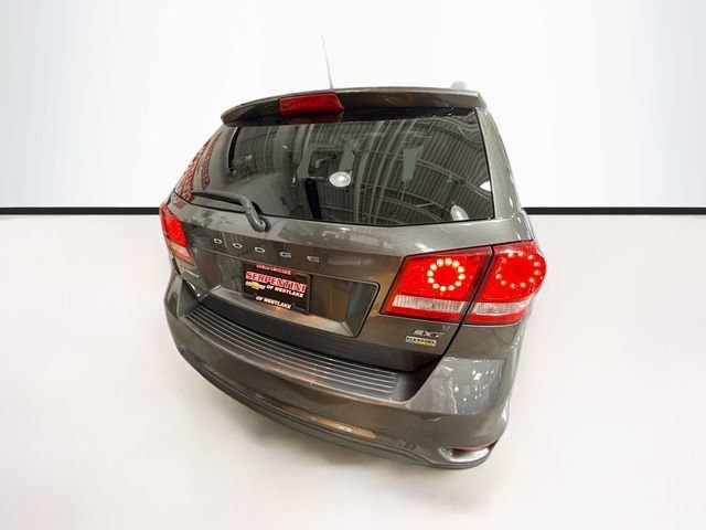Used 2016 Granite Crystal Metallic Clearcoat Dodge SXT image 7