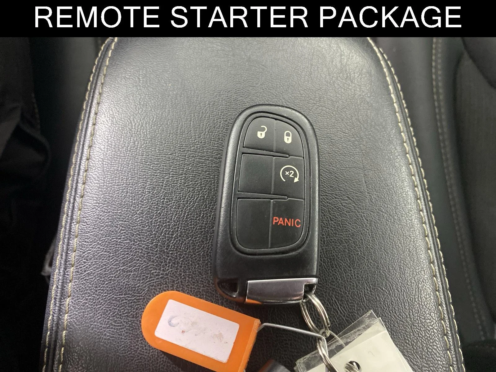 Used 2018 Diamond Black Crystal Pearlcoat Jeep Latitude Plus image 8