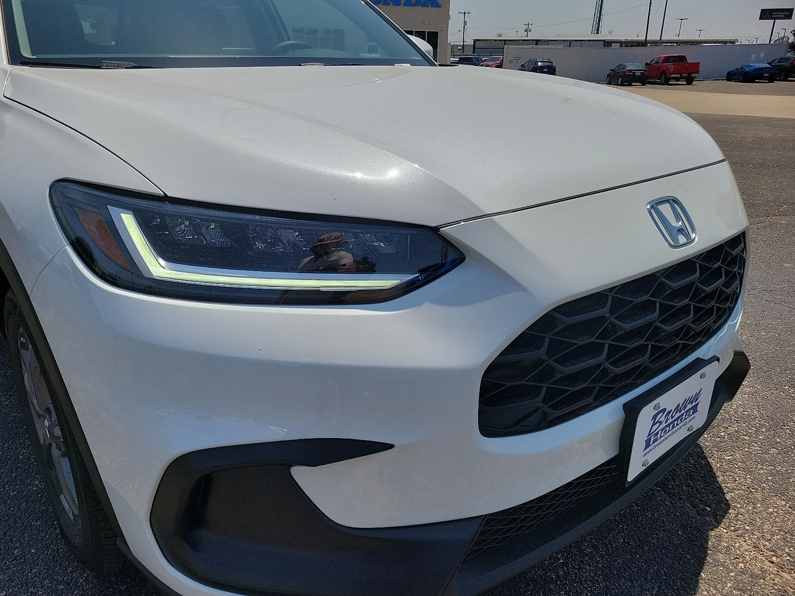 New 2027 Platinum White Pearl Honda LX 2WD image 13