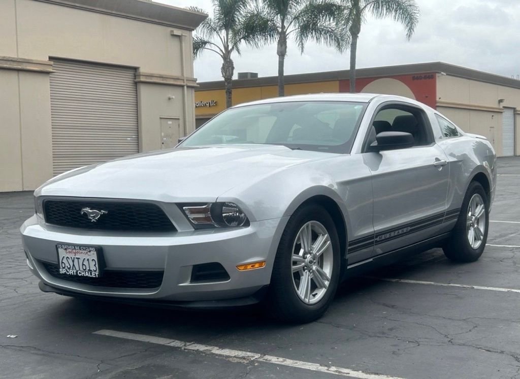2012 Ford Mustang V6's photo