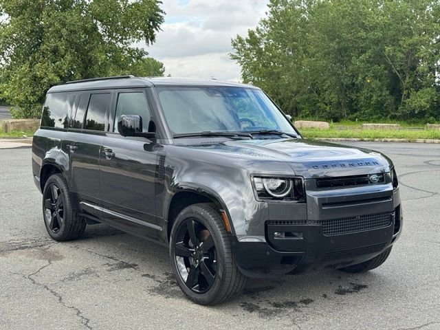 New 2026 Carpathian Grey Land Rover X-Dynamic SE image 7