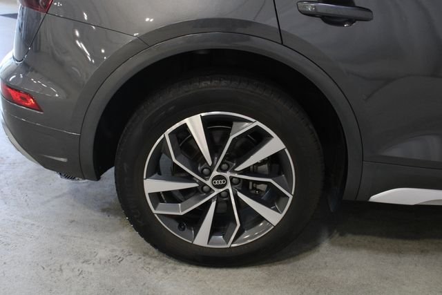 Used 2023 Daytona Gray Pearl Effect Audi 45 S line Premium image 28