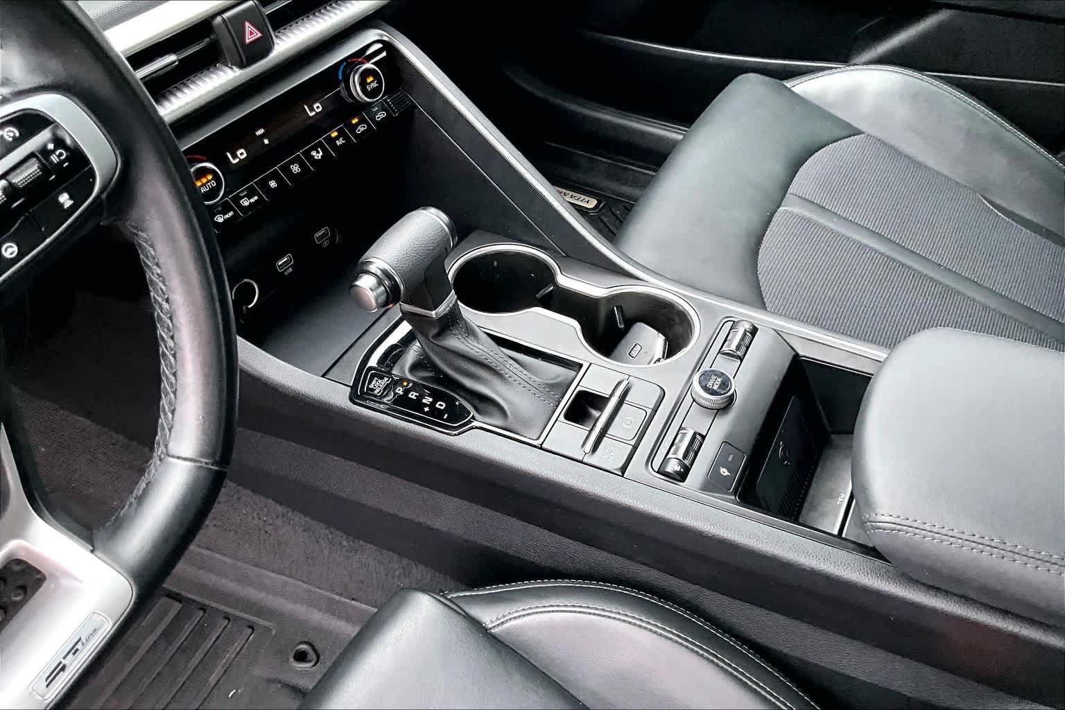 Certified Used 2024 Glacial White Pearl Kia GT-Line image 17