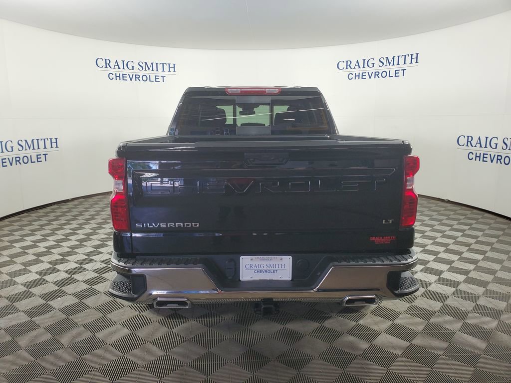 New 2026 Black Chevrolet LT image 4