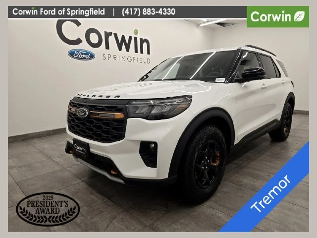 New 2026 Star White Metallic Tri-Coat Ford Tremor® image 1