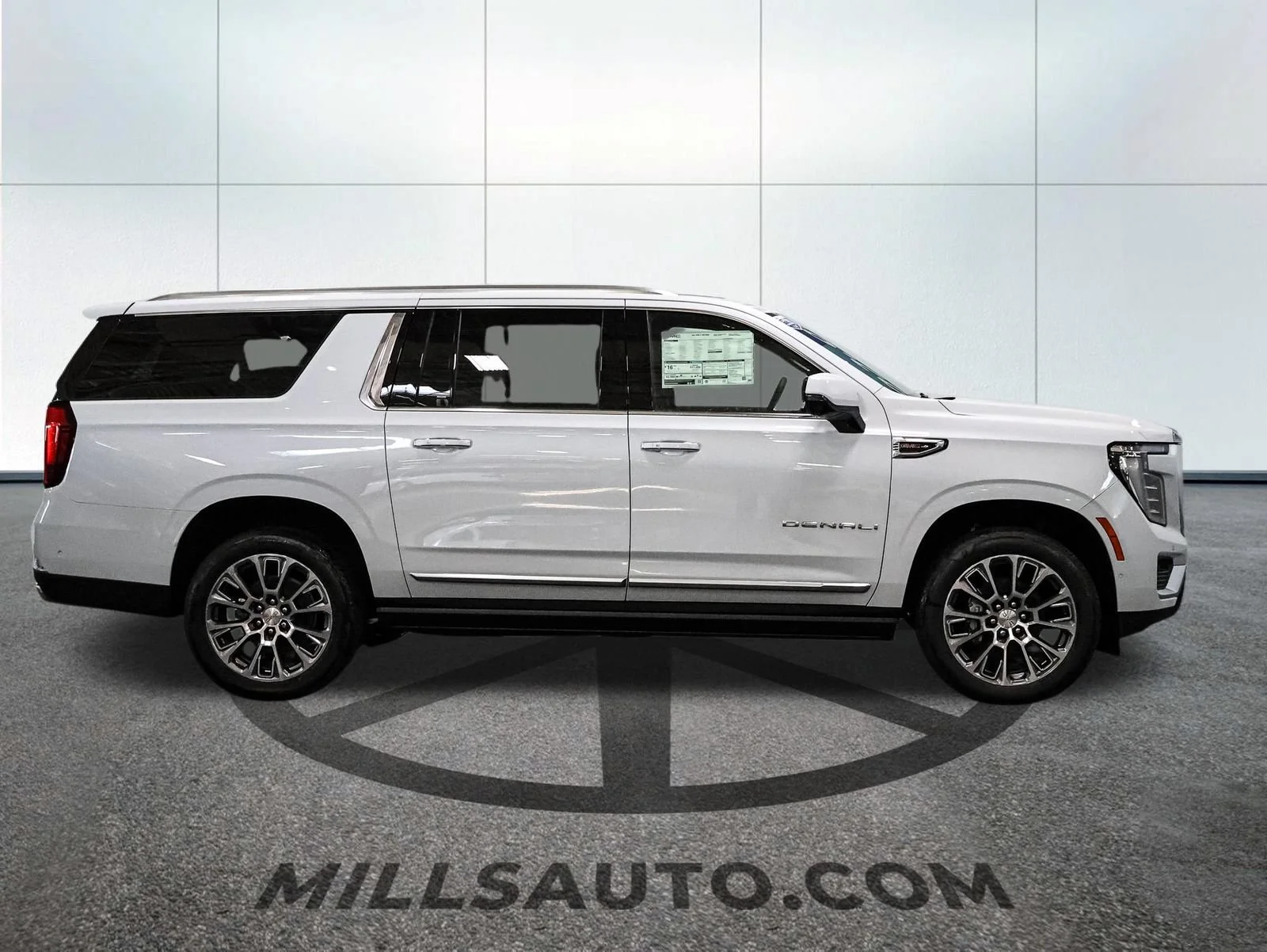 2026 GMC Yukon XL Denali - Photo 9