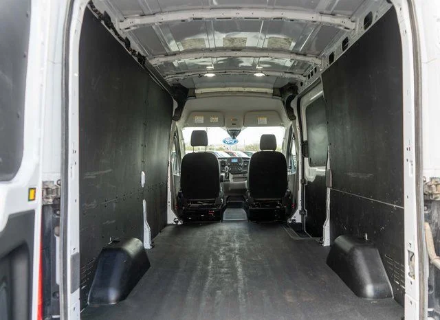 Used 2024  Ford Base image 10