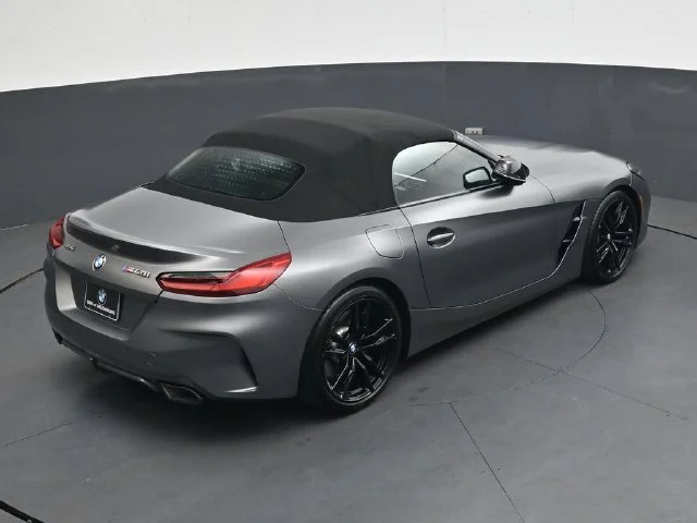 Used 2021 Gray BMW sDrive M40i image 24
