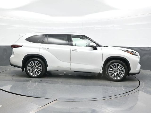 Used 2024 Beige Toyota Platinum image 8