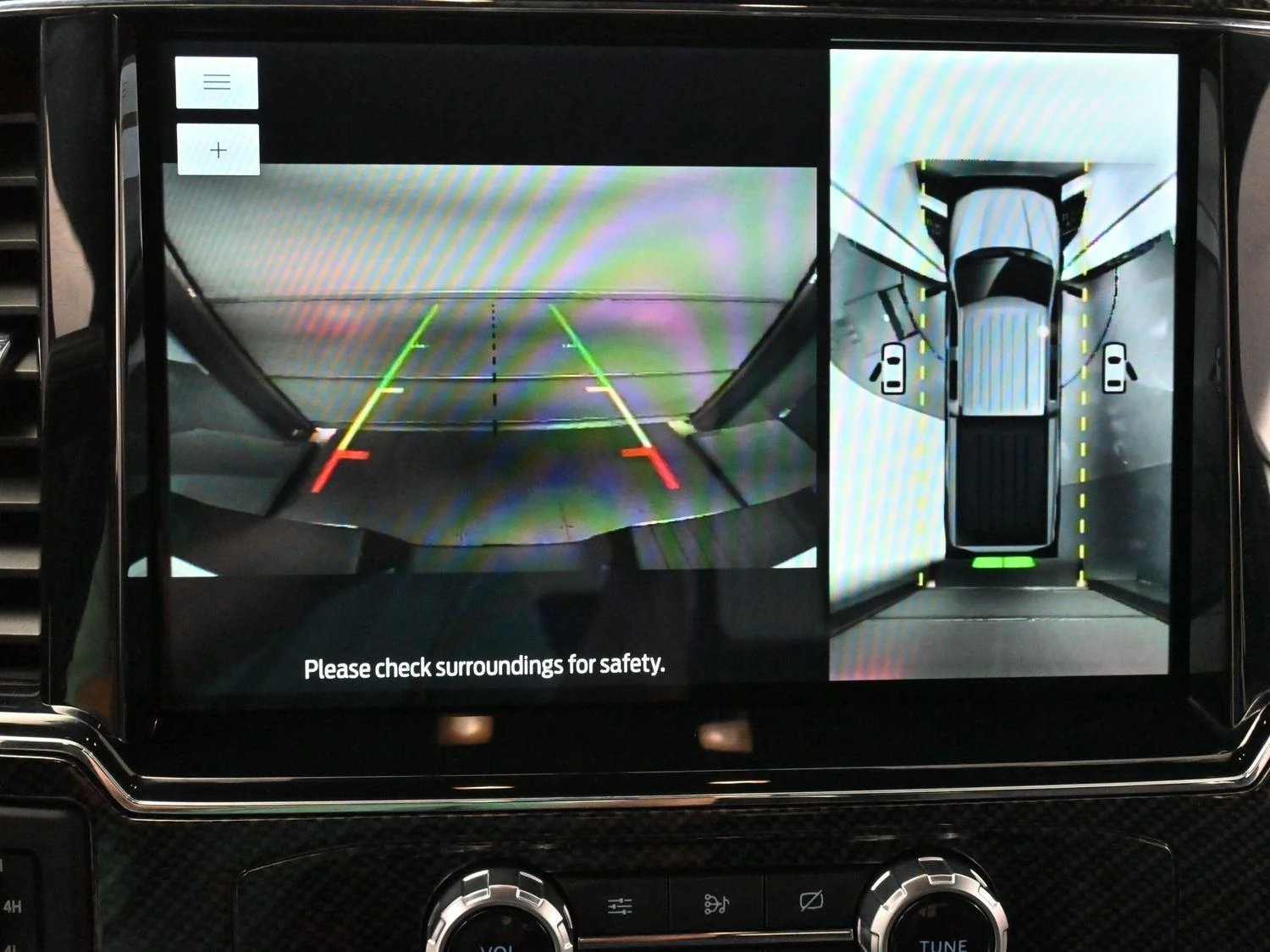 Used 2022 White Ford XL image 23