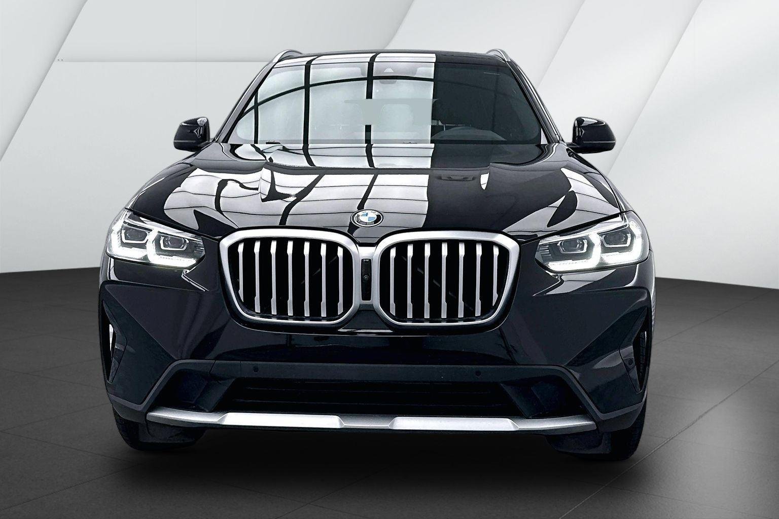 Certified Used 2024 Black Sapphire Metallic BMW xDrive30i image 2