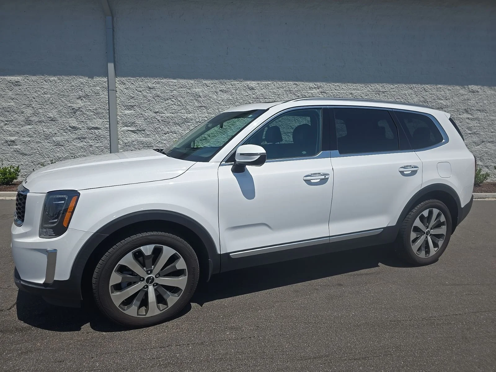 2022 Kia Telluride S FWD's photo