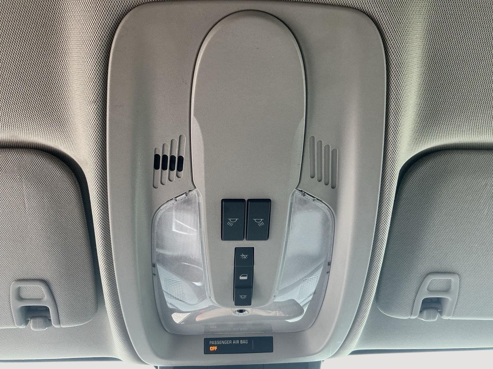 Used 2015 Champagne Silver Metallic Chevrolet LT image 14