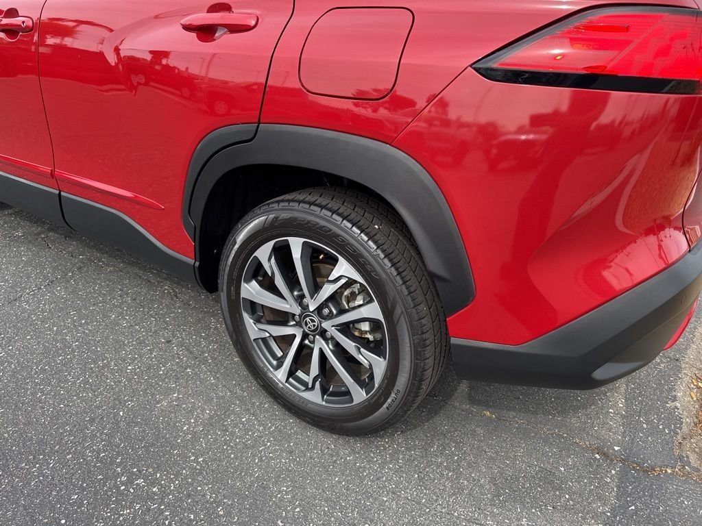 2022 Toyota Corolla Cross XLE - Photo 9
