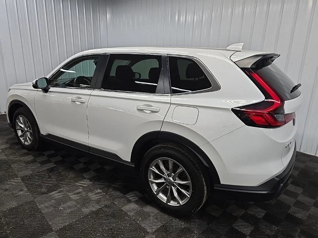 Used 2023 White Honda EX-L image 9