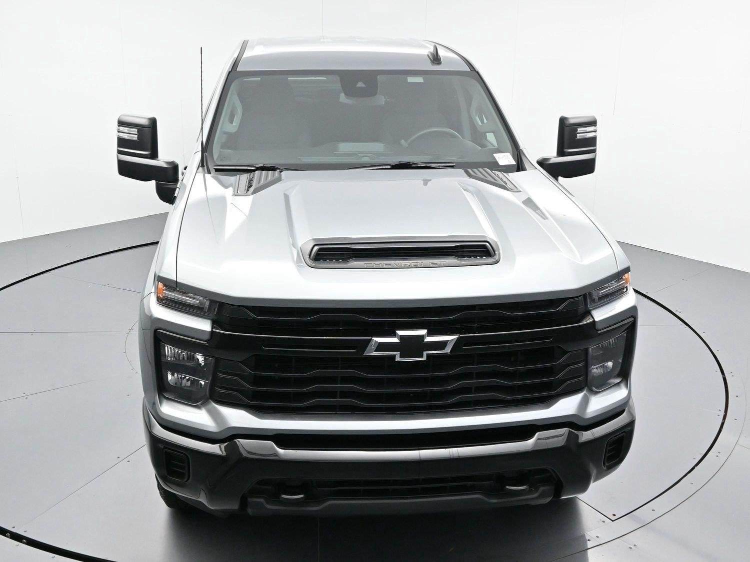 Used 2025 Sterling Gray Metallic Chevrolet Custom image 36
